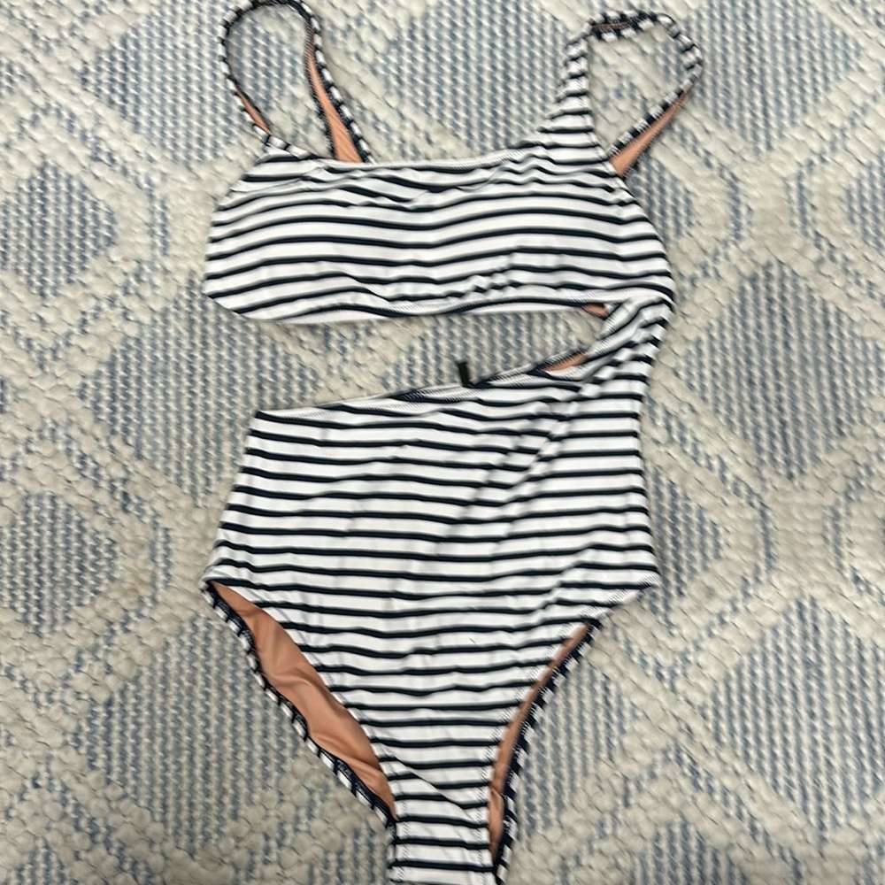 NWT J Crew cutout swimsuit